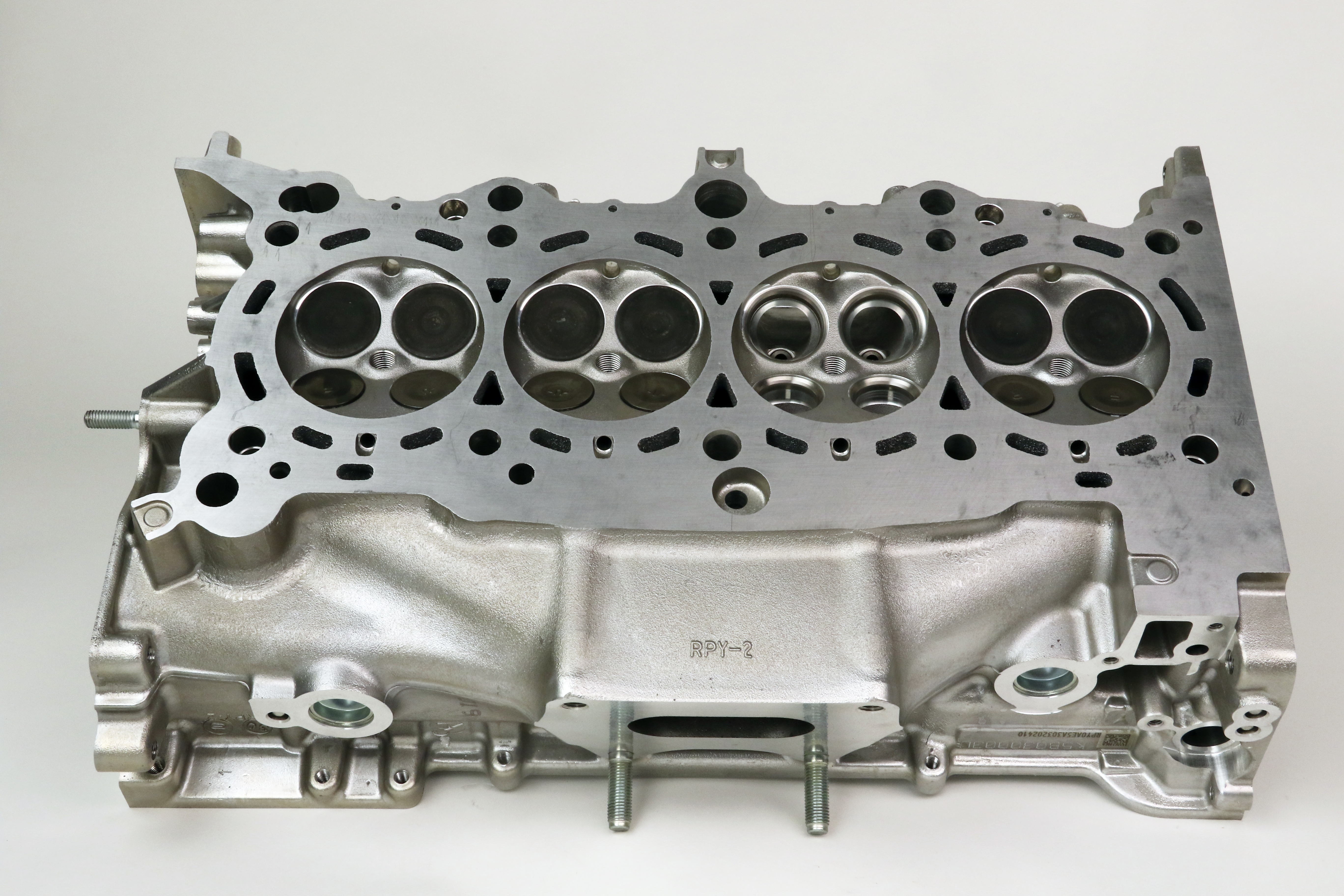 Inside The Honda K20C1 (Type R) Cylinder Head With 4 Piston Racing